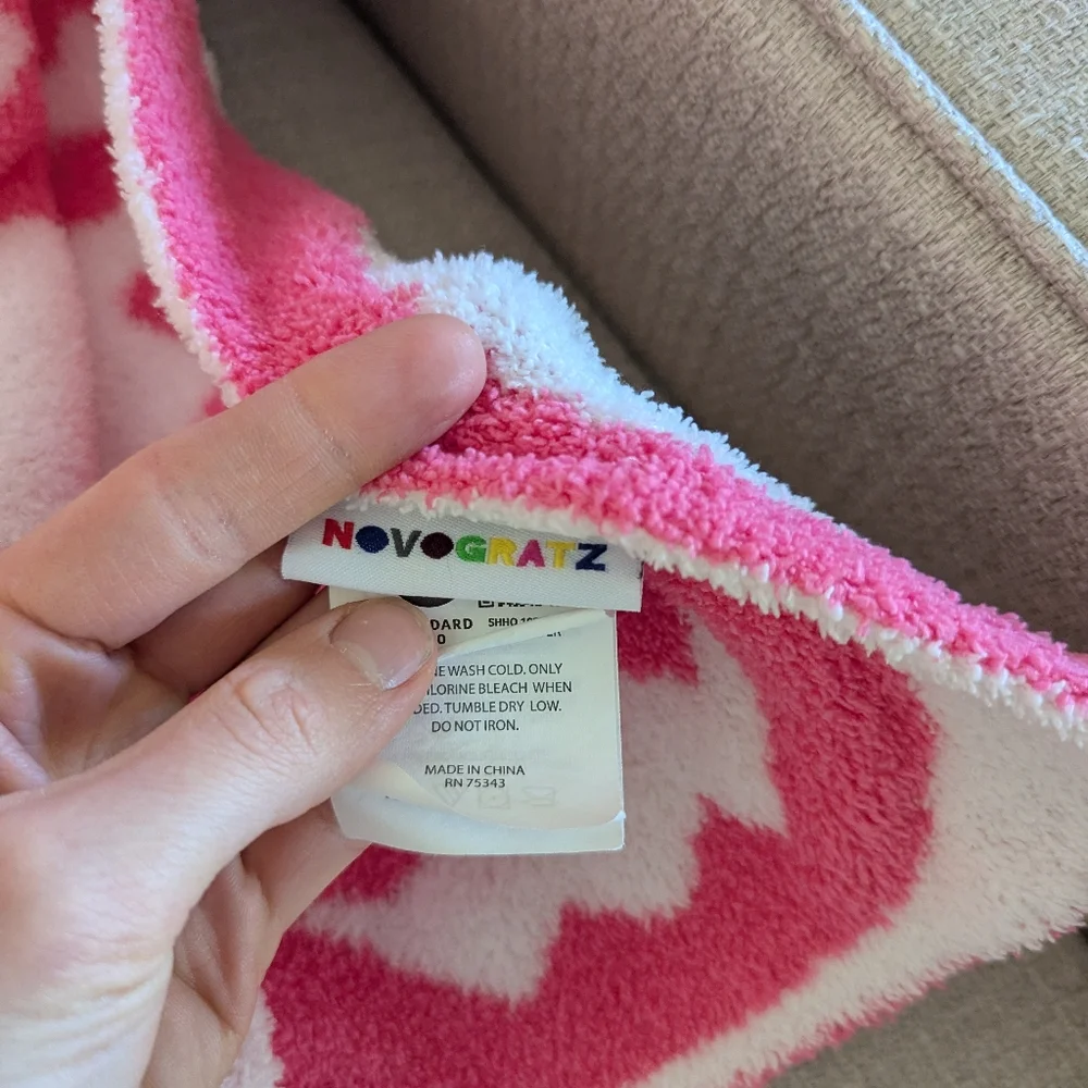 Pink and White Pumpkin Jack-o'-lantern Soft Throw Blanket